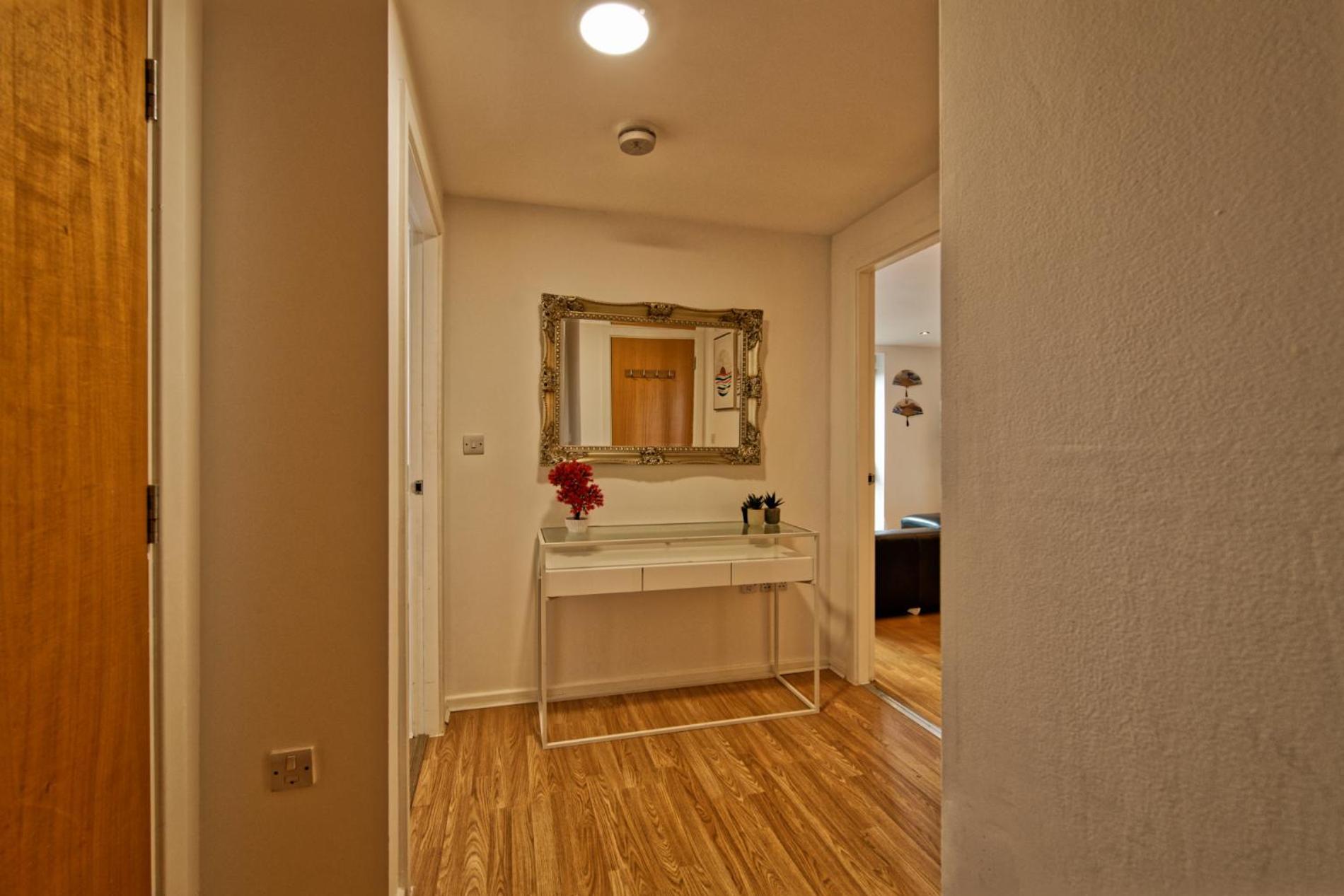 Sidemersey Livings- Convenient And Central 2-Bedroom Haven In L1 Ливерпуль Экстерьер фото