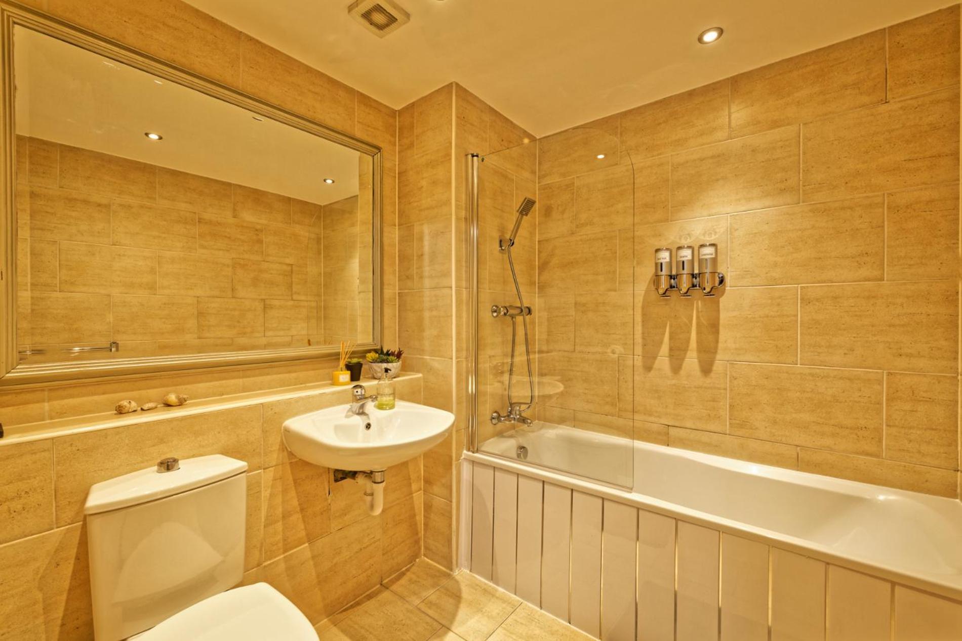 Sidemersey Livings- Convenient And Central 2-Bedroom Haven In L1 Ливерпуль Экстерьер фото